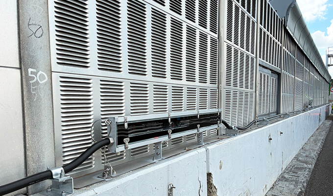 中国道低位置照明取付工事